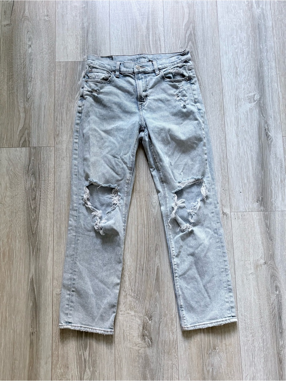 American Eagle Outfitters Super High Rise Ankle Straight Jeans